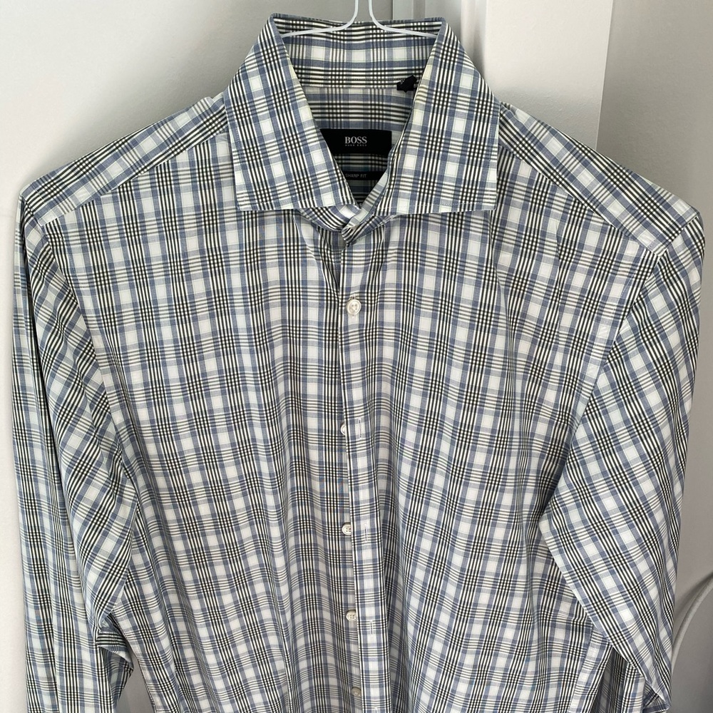Men’s Hugo Boss dress shirt